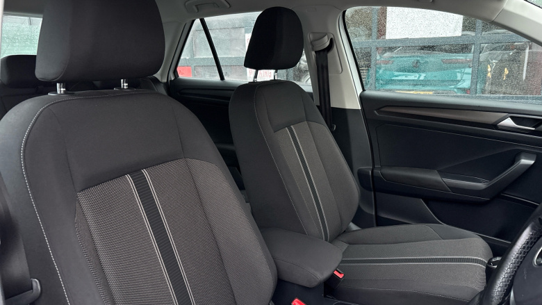 Volkswagen T-Roc 1.0 TSI SE 5dr Petrol Hatchback